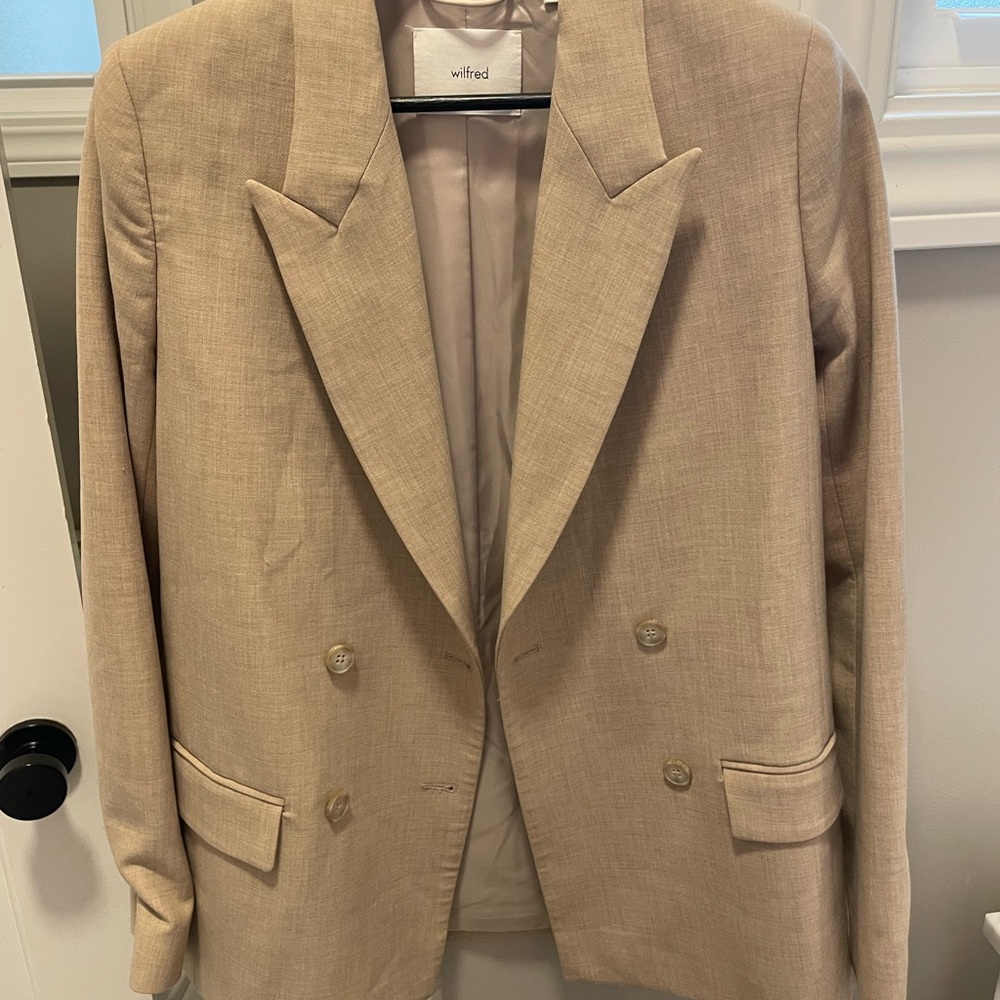 Wilfred Double-Breasted Linen Blazer in Sand Beige — Size 0 (Aritzia Classic)